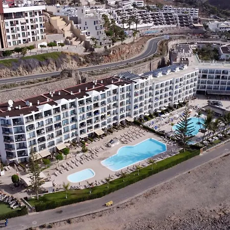Riviera Peace
